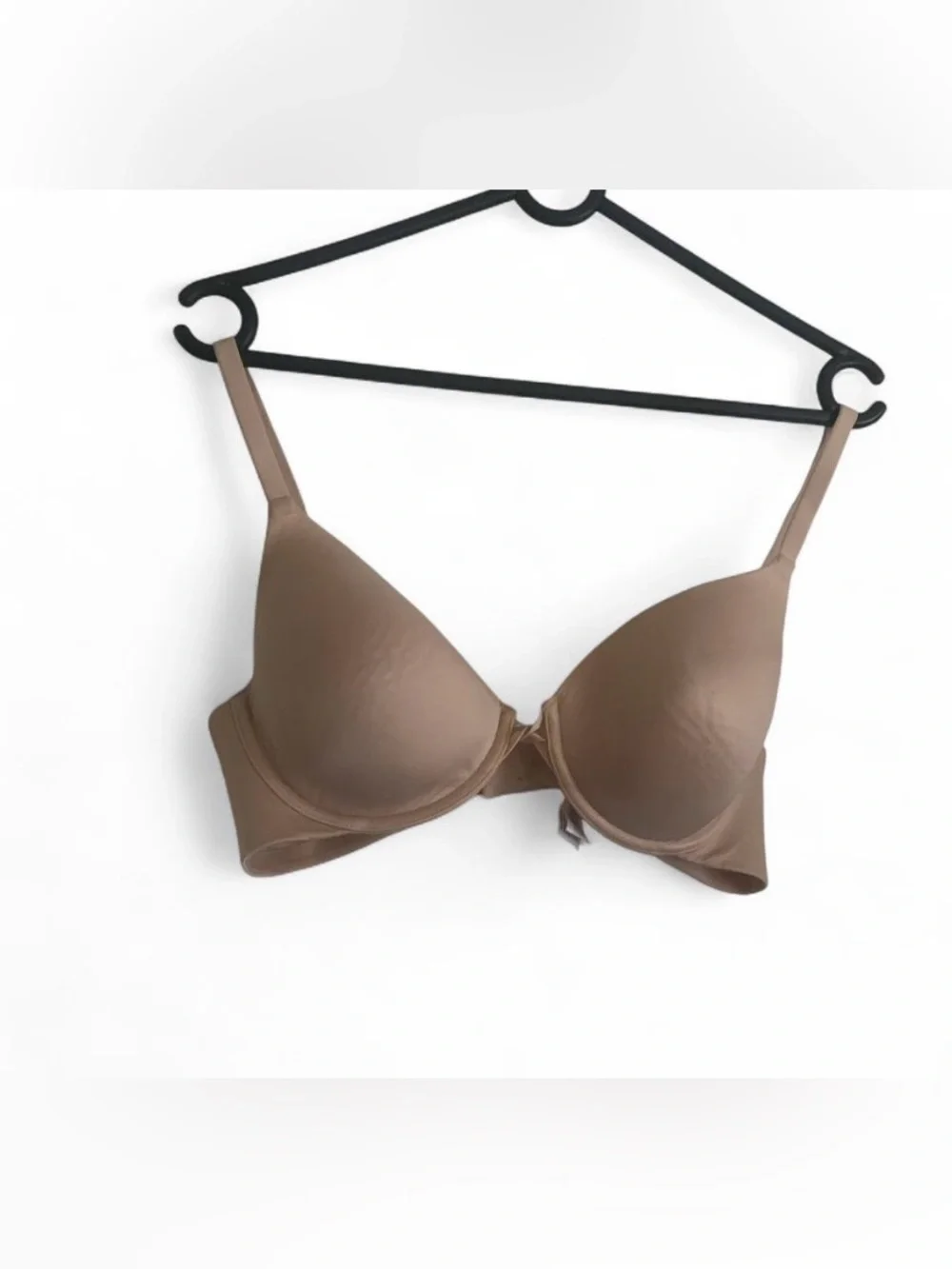 💕 Wacoal nude push up bra Size 36C underwire padded